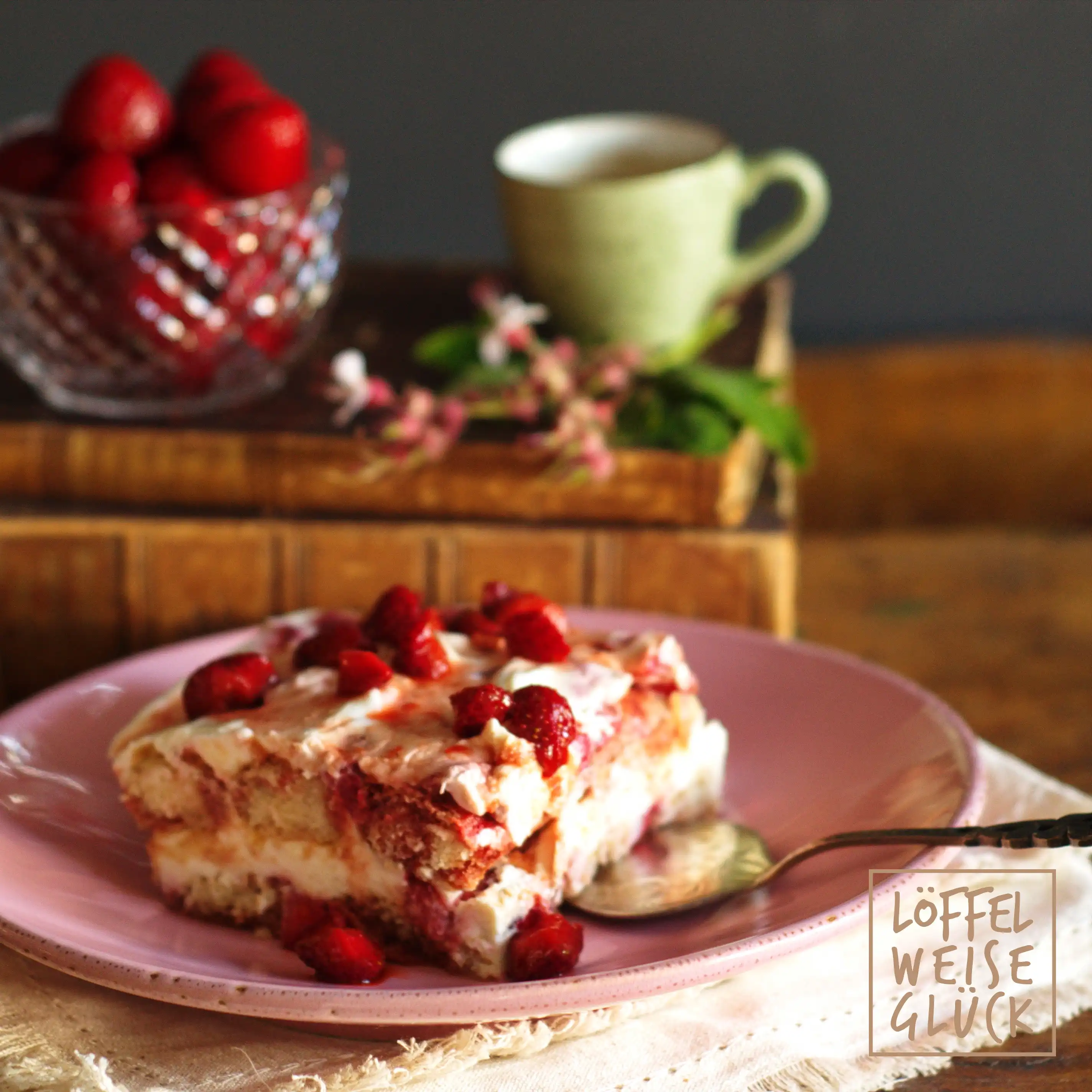 Sommer-Tiramisu mit Balsamico-Erdbeeren 